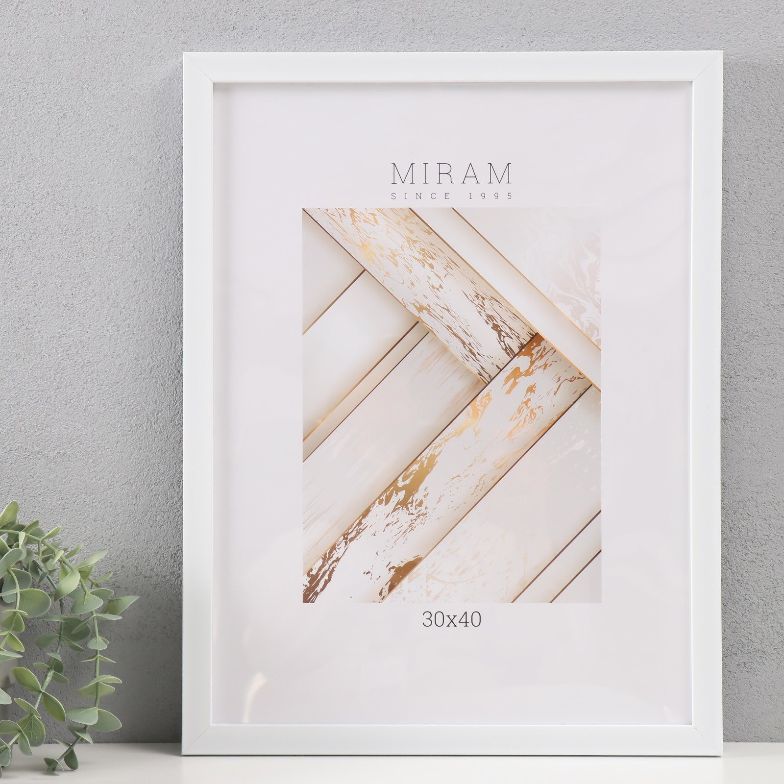 4825882 Фоторамка пластик Gallery 30х40 см. цвет белый