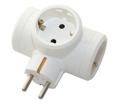 Тройник IEK STANDARD Т-01/03 3 места с заземлением 16А белый