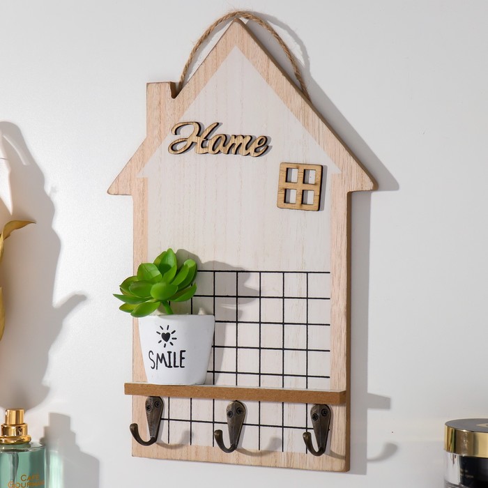 7048638  Крючки декоративные дерево Домик - Суккулент в горшочке 30х20х4 см