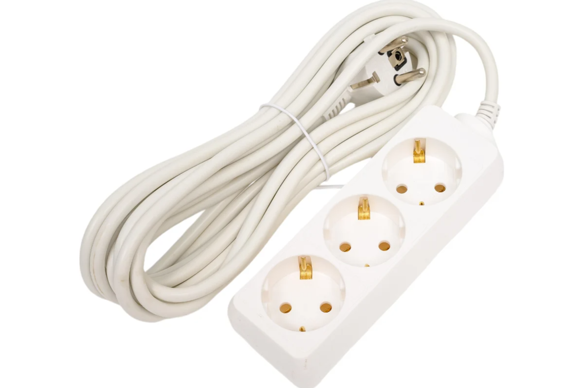 16-53Е Удлинитель бытовой ARTSUN 5м 3гн эл. 220В пвс 3х1,0 мм2 max 4000Вт