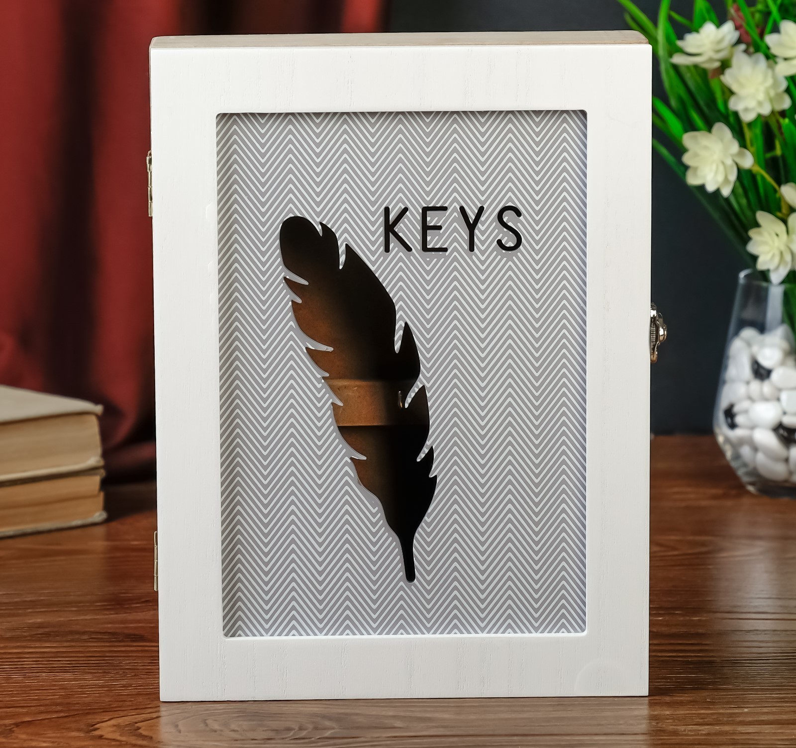 4768177 Ключница дерево 6 крючков Пёрышко и зигзаг 26х5,5х19,5 см