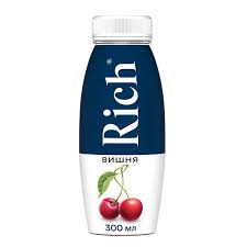 700