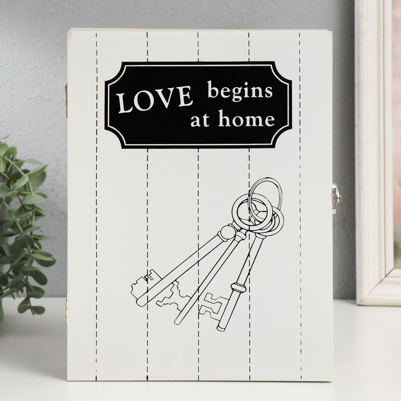 9930283 Ключница дерево 6 крючков Любовь к своему дому 26х20,3х5,5 см