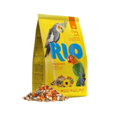 700