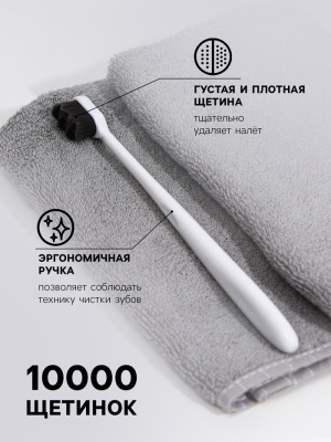 700