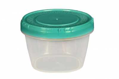 700